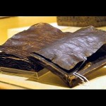 Una biblia con más de 1500 confirma que Jesucristo NO fue crucificado.