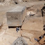 Nueva Monstruosa Roca descubierta de 1.650 Toneladas tallada hace 2300 años